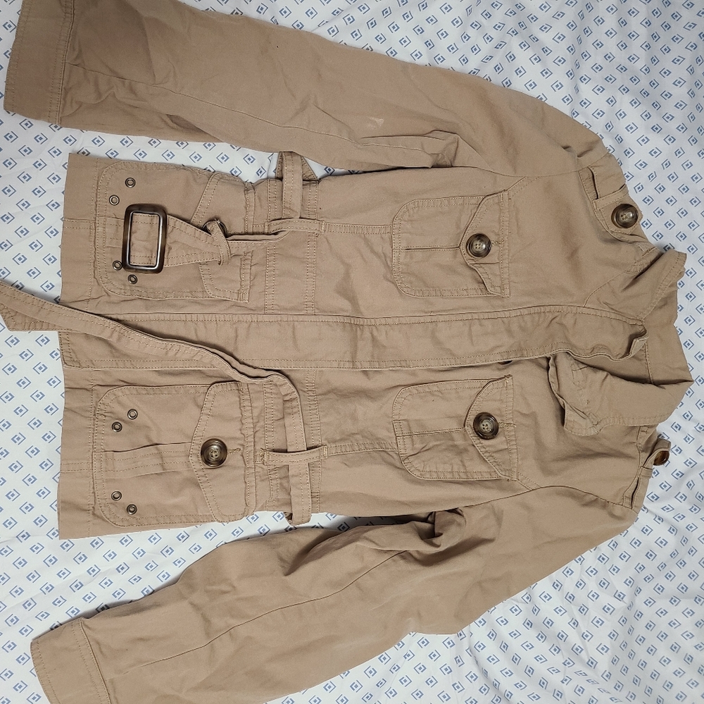 Kakhi Belted jacket with buttons
